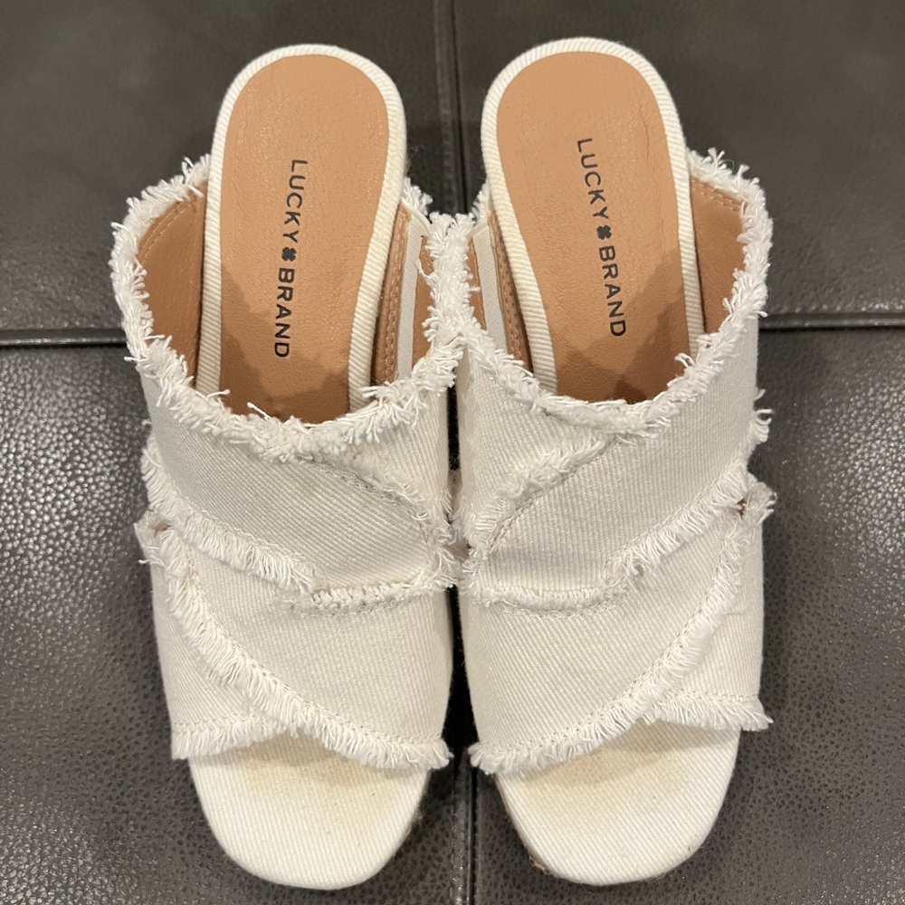 Lucky Brand Wedge Slides - Picture 3 of 8